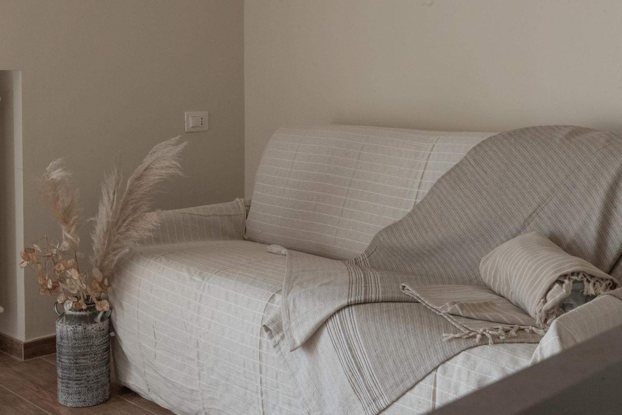 Byvigin Hotell Magliano Alfieri Exteriör bild