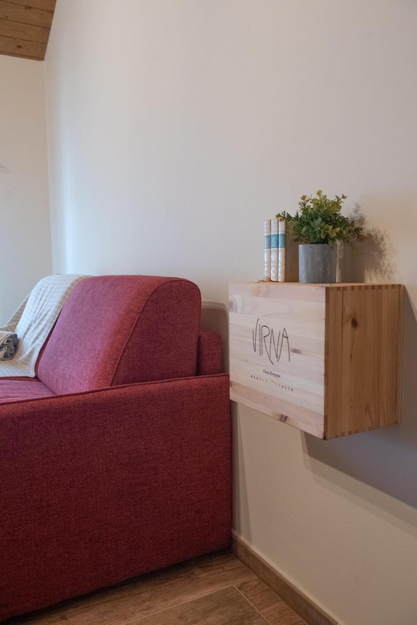 Byvigin Hotell Magliano Alfieri Exteriör bild